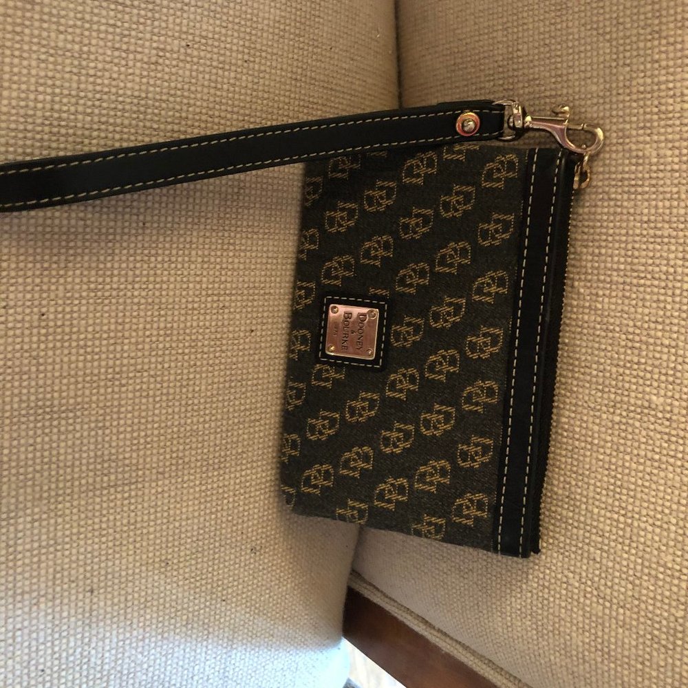 Dooney & Bourke Wristlet
